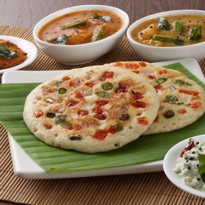 onion tomato uttapam