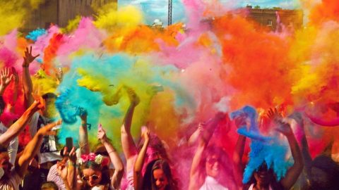 Exciting Ideas That Can Add Fun and Zing To Your Holi Party