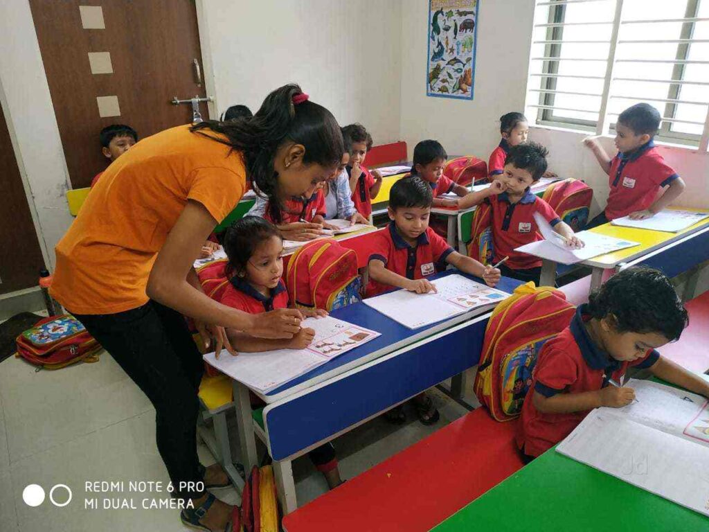 divine-junior-preschool-and-day-care-gandhinagar-gujarat-day-care-centres-sb3fmaq95k.jpg